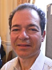 Larry Stone